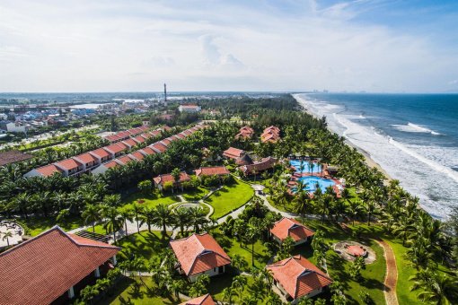 Tropical Beach Hoian Resort 4 *